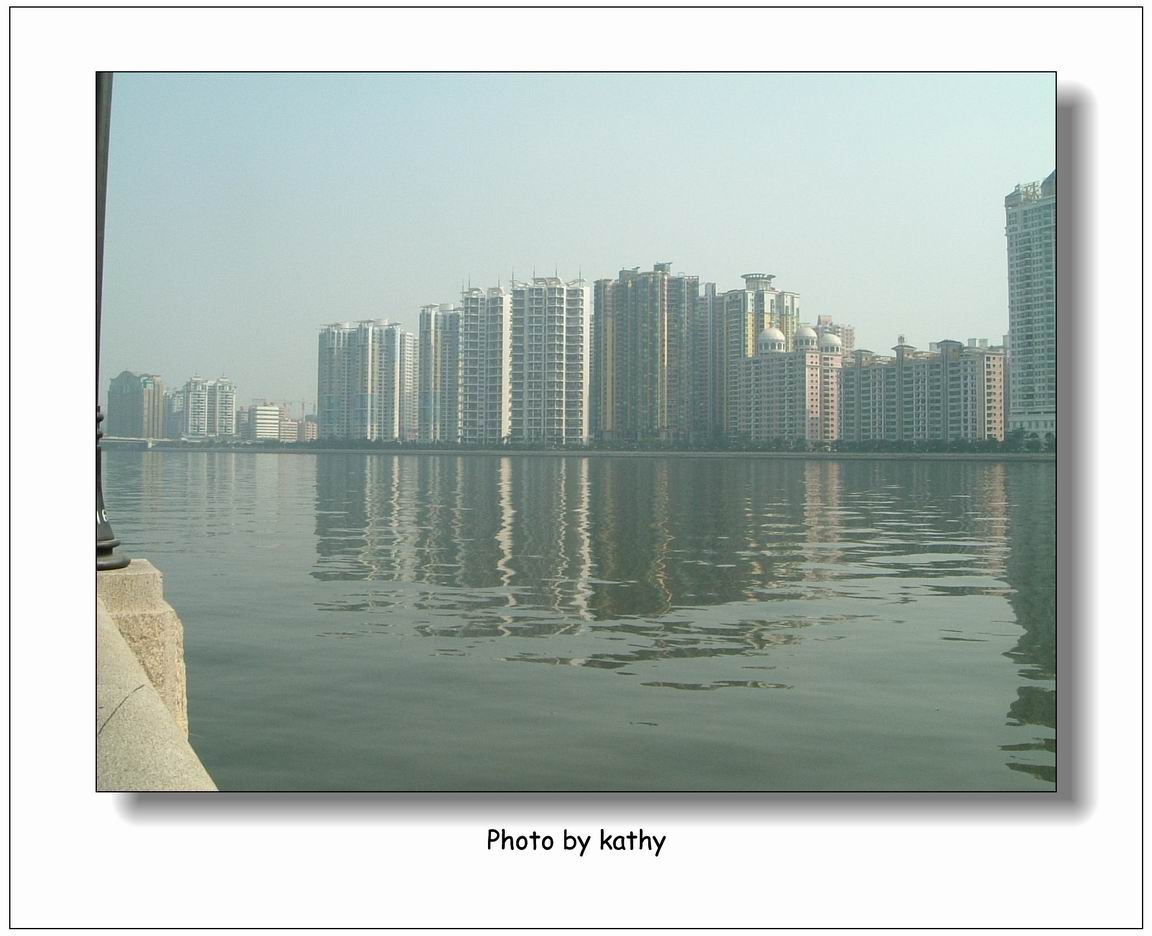 20041152213343729.jpg