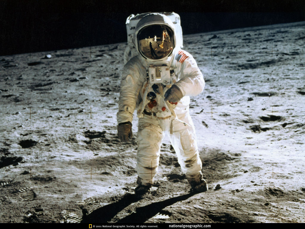 earths moon.jpg