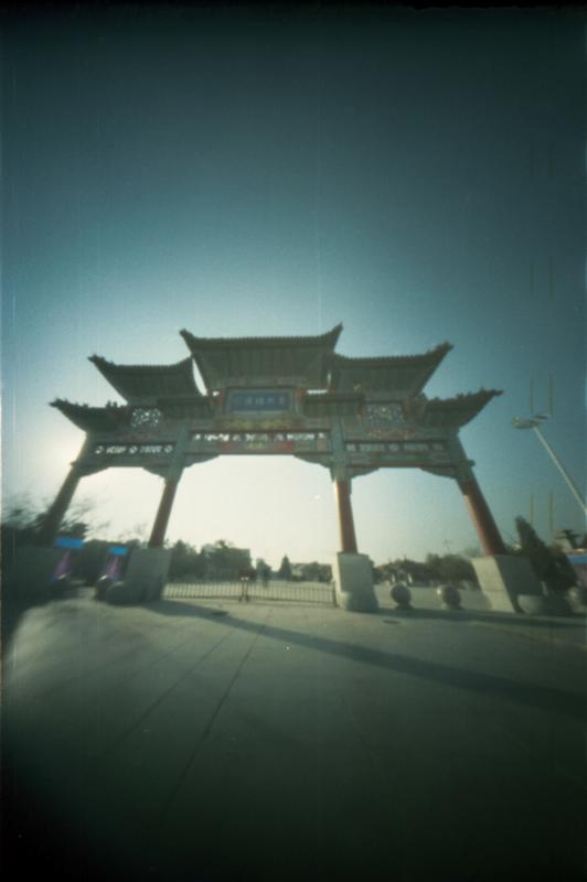 33 大召牌坊 2s.jpg